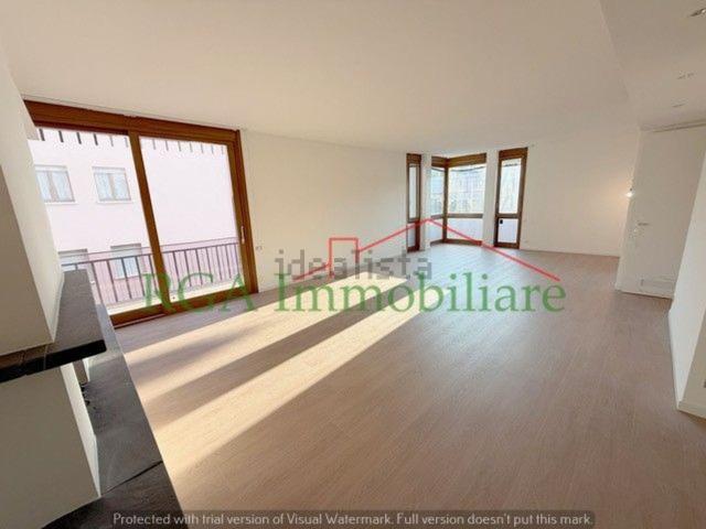 Appartamento in affitto di 160 m² in Viale Vittorio Emanuele II