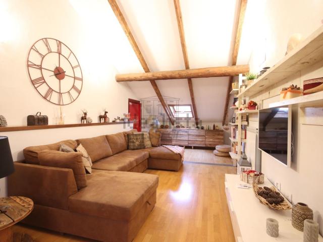 Appartamento in affitto di 160 m² in Viale Giovanni Pacini, 116