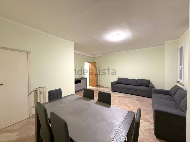 Appartamento in affitto di 161 m² in Corso Giuseppe Mazzini, 83