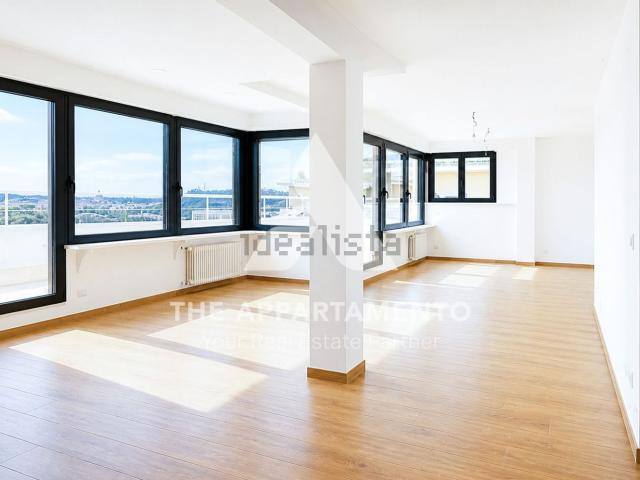 Appartamento in affitto di 164 m² in Piazza Stefano Jacini, 5