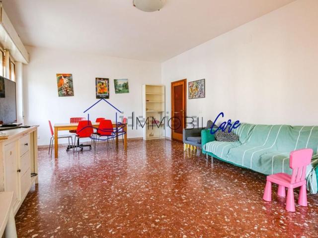 Appartamento in affitto di 166 m² in Via Padre Prinetti Felice