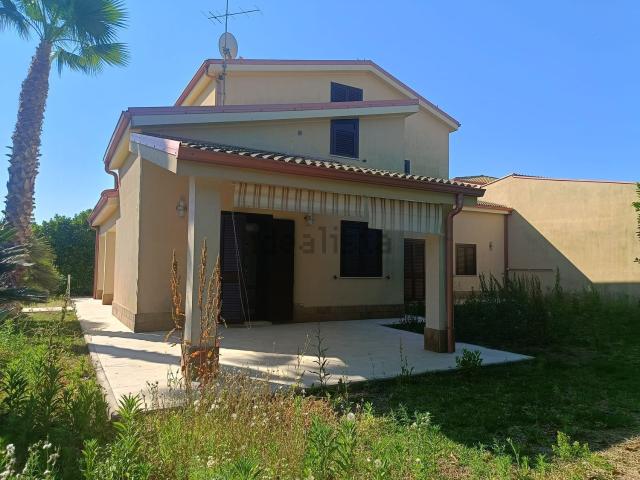 Appartamento in affitto di 167 m² in Via Monte Cervino