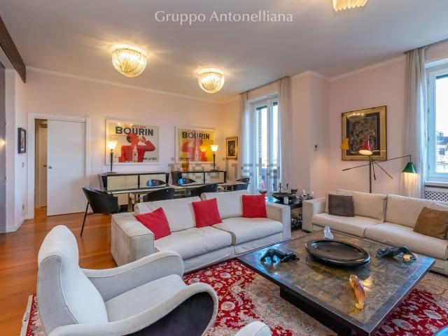 Appartamento in affitto di 168 m² in Corso Vinzaglio, 14