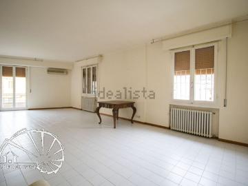 Appartamento in affitto di 170 m²