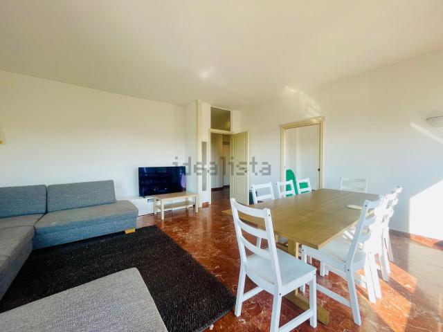 Appartamento in affitto di 170 m² in Via Arzaga