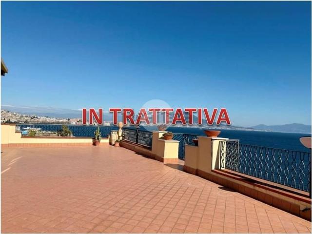 Appartamento in affitto di 170 m² in Via Parco Carelli, 44