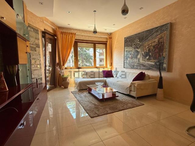Appartamento in affitto di 170 m² in Via Ugo Ojetti