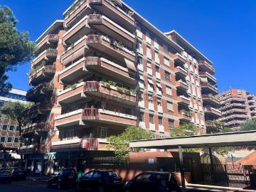 Appartamento in affitto di 170 m² in Viale Cesare Pavese, 300