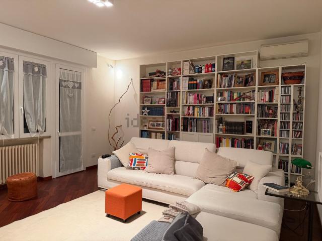 Appartamento in affitto di 170 m² in Circonvallazione Canale Molinetto