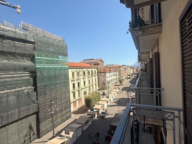 Appartamento in affitto di 170 m² in Corso Vittorio Emanuele II