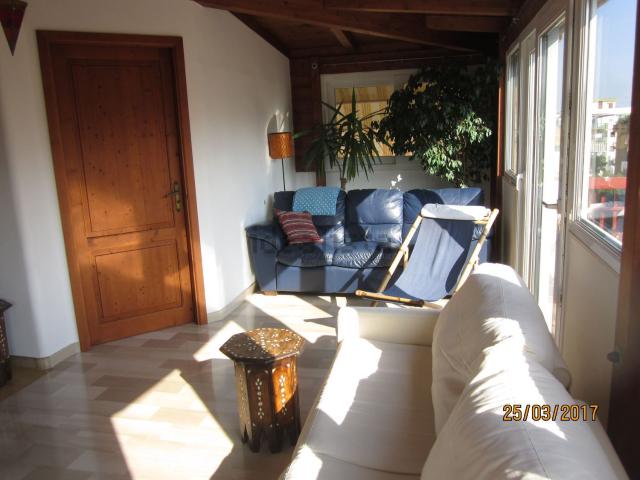 Appartamento in affitto di 173 m² in Via Don Raffaele Sarno, 5