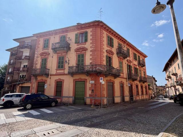 Appartamento in affitto di 173 m² in Via Quintino Sella, 52