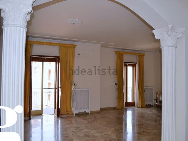 Appartamento in affitto di 174 m² in Viale degli Oleandri