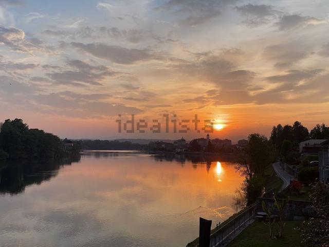 Appartamento in affitto di 175 m² in Via Guglielmo Marconi