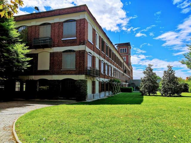 Appartamento in affitto di 175 m² in Via del Ronco, 9