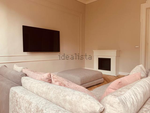 Appartamento in affitto di 175 m² in Corso Massimo d&apos Azeglio, 19