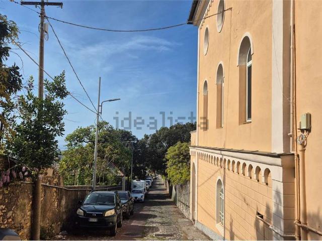Appartamento in affitto di 176 m² in Salita Nuova di Nostra Signora del Monte