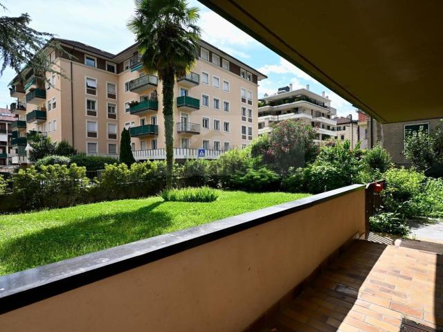 Appartamento in affitto di 179 m² in Via Cavour