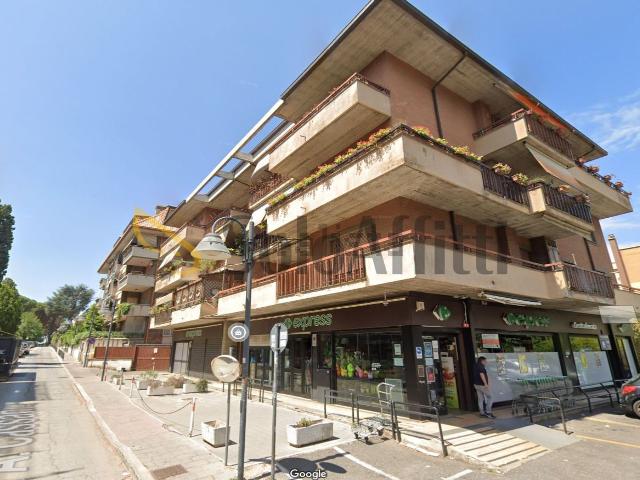 Appartamento in affitto di 180 m² in Via A. Cassani, 18