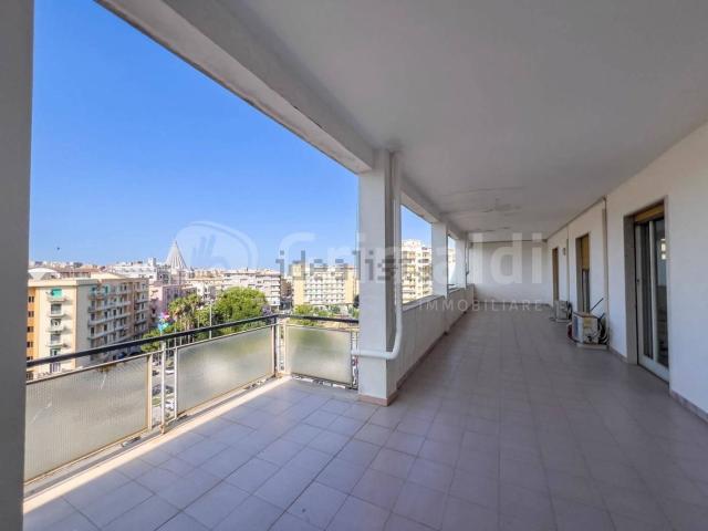 Appartamento in affitto di 180 m² in Via Adda, 33