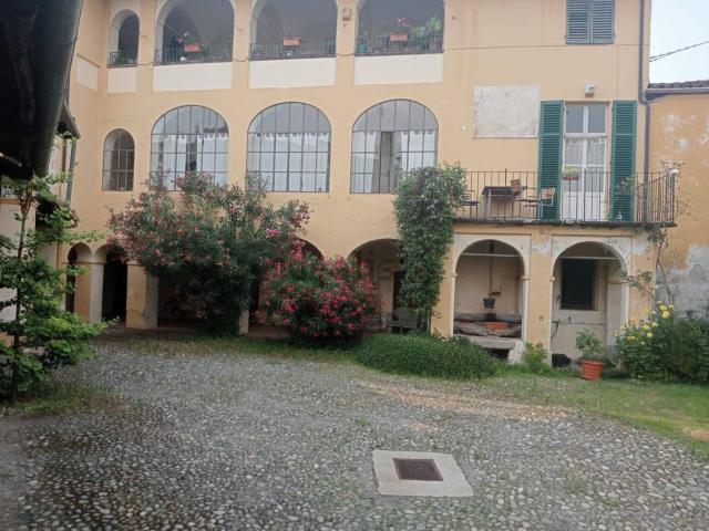 Appartamento in affitto di 180 m² in Via Maero