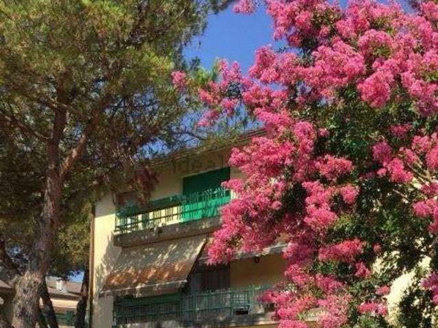 Appartamento in affitto di 180 m² in Via Stradella, 60