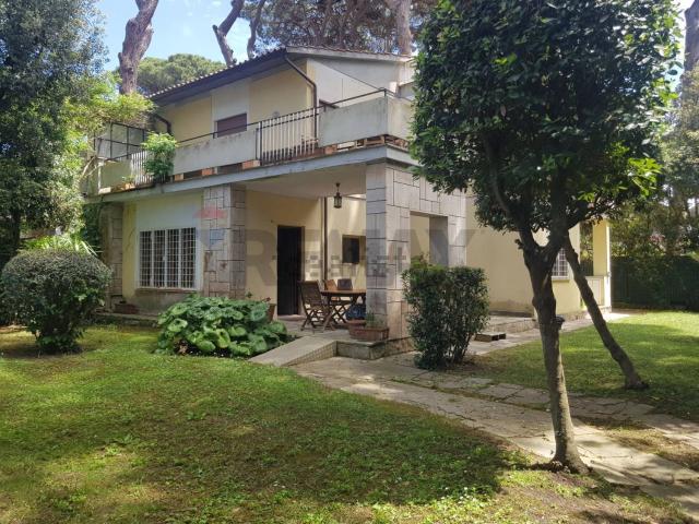 Appartamento in affitto di 180 m² in Via Portoscuso, 15