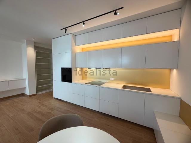 Appartamento in affitto di 180 m² in Via Tommaso Gargallo, 12