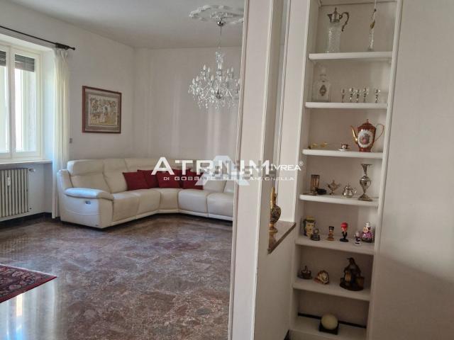Appartamento in affitto di 180 m² in Corso Massimo D&apos Azeglio