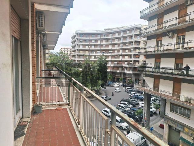 Appartamento in affitto di 180 m² in Corso Sicilia, 71