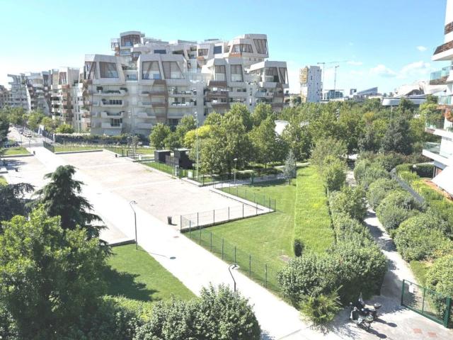 Appartamento in affitto di 180 m² in Piazzale Giulio Cesare
