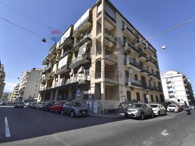 Appartamento in affitto di 181 m² in Via Umberto I, 311