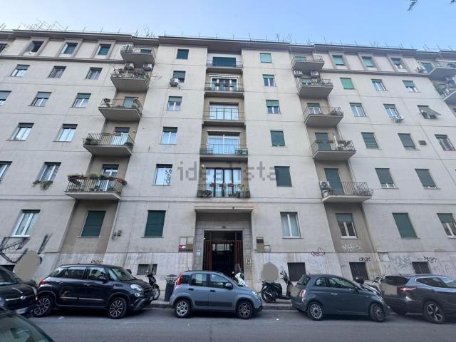Appartamento in affitto di 182 m² in Via Giuseppe La Farina