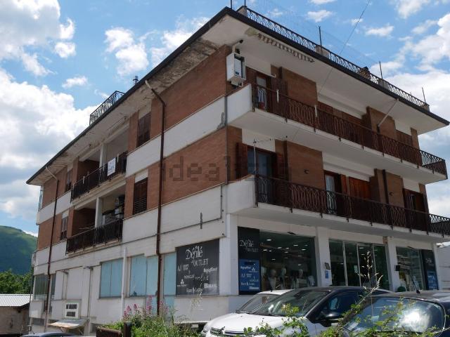 Appartamento in affitto di 183 m² in Via Nazionale, 182
