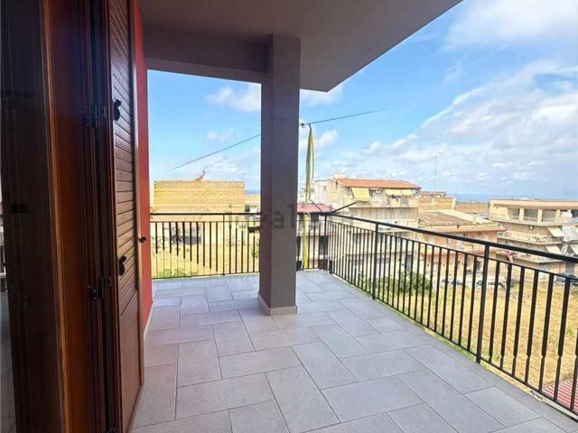 Appartamento in affitto di 185 m² in Via Marco Polo, 31