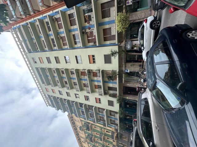 Appartamento in affitto di 190 m² in Via Cataldo Nitti, 31