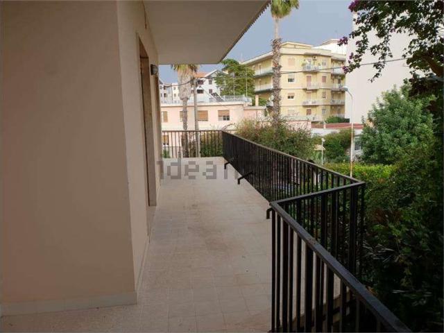 Appartamento in affitto di 190 m² in Via dell&apos Olimpiade