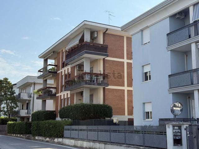 Appartamento in affitto di 190 m² in Via Ospedale