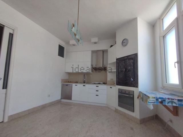 Appartamento in affitto di 193 m² in Via Alessandro Maria Calefati