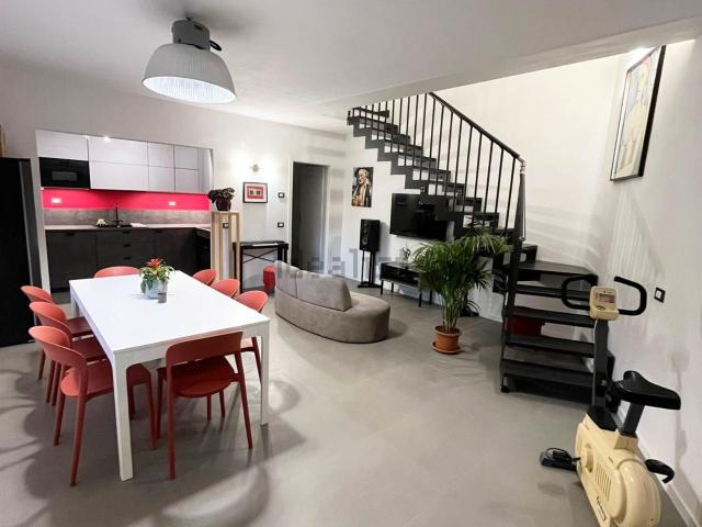 Appartamento in affitto di 200 m²
