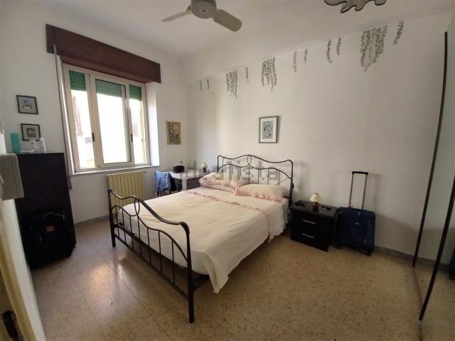 Appartamento in affitto di 200 m² in Via A. Comito