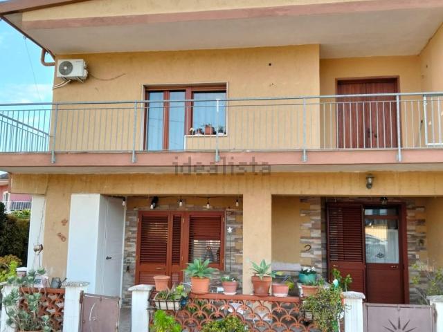 Appartamento in affitto di 200 m² in Via Attinie, 31