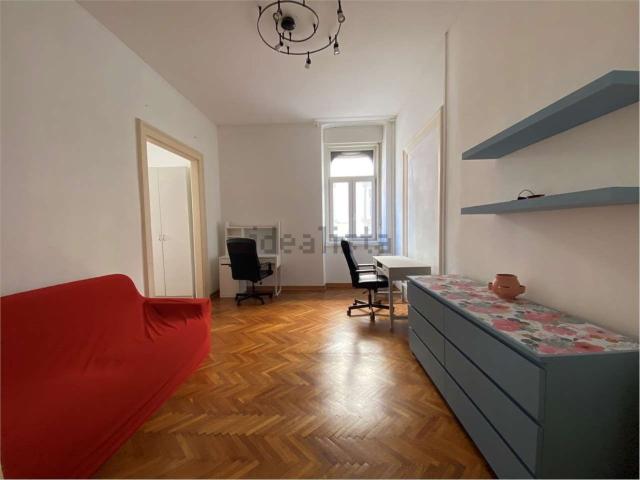 Appartamento in affitto di 200 m² in Via Paduina, 9