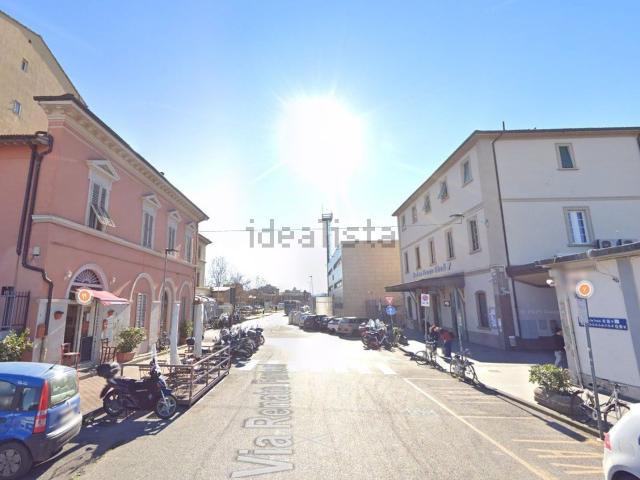 Appartamento in affitto di 200 m² in Via Renato Fantoni, 5