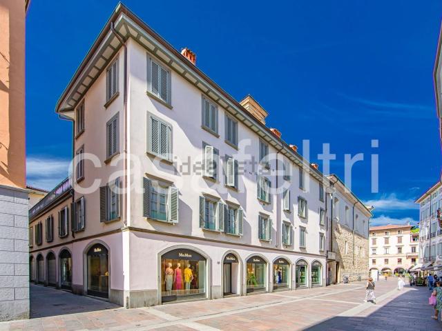 Appartamento in affitto di 200 m² in Vicolo Macellerie