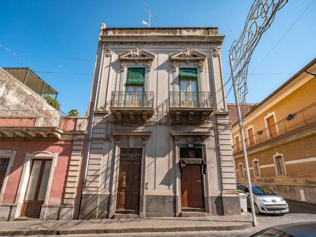 Appartamento in affitto di 200 m² in Corso Italia, 230