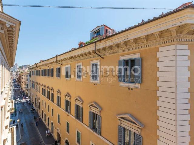 Appartamento in affitto di 200 m² in Piazza di San Lorenzo in Lucina, 1
