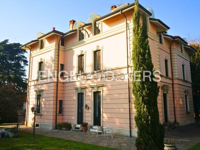 Appartamento in affitto di 201 m² in Corso Sempione, 72