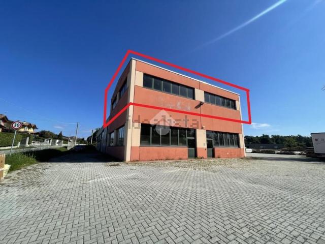 Appartamento in affitto di 205 m² in Via Piola Interna, 2