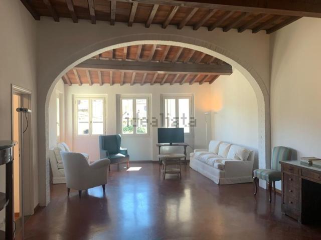 Appartamento in affitto di 210 m² in Piazza del Duomo